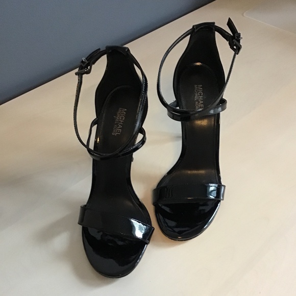 Micheal kors Antonia sandal - Picture 3 of 6